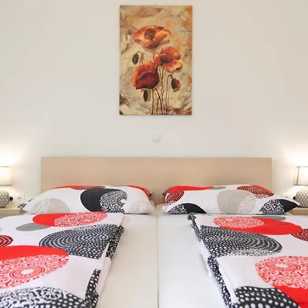 Holiday home Nikola Jadranovo