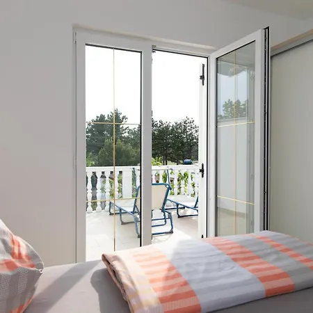 Nikola Holiday home