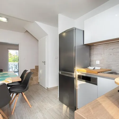 Nikola Holiday home Jadranovo