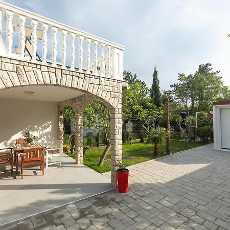 Сasa de vacaciones Nikola Jadranovo
